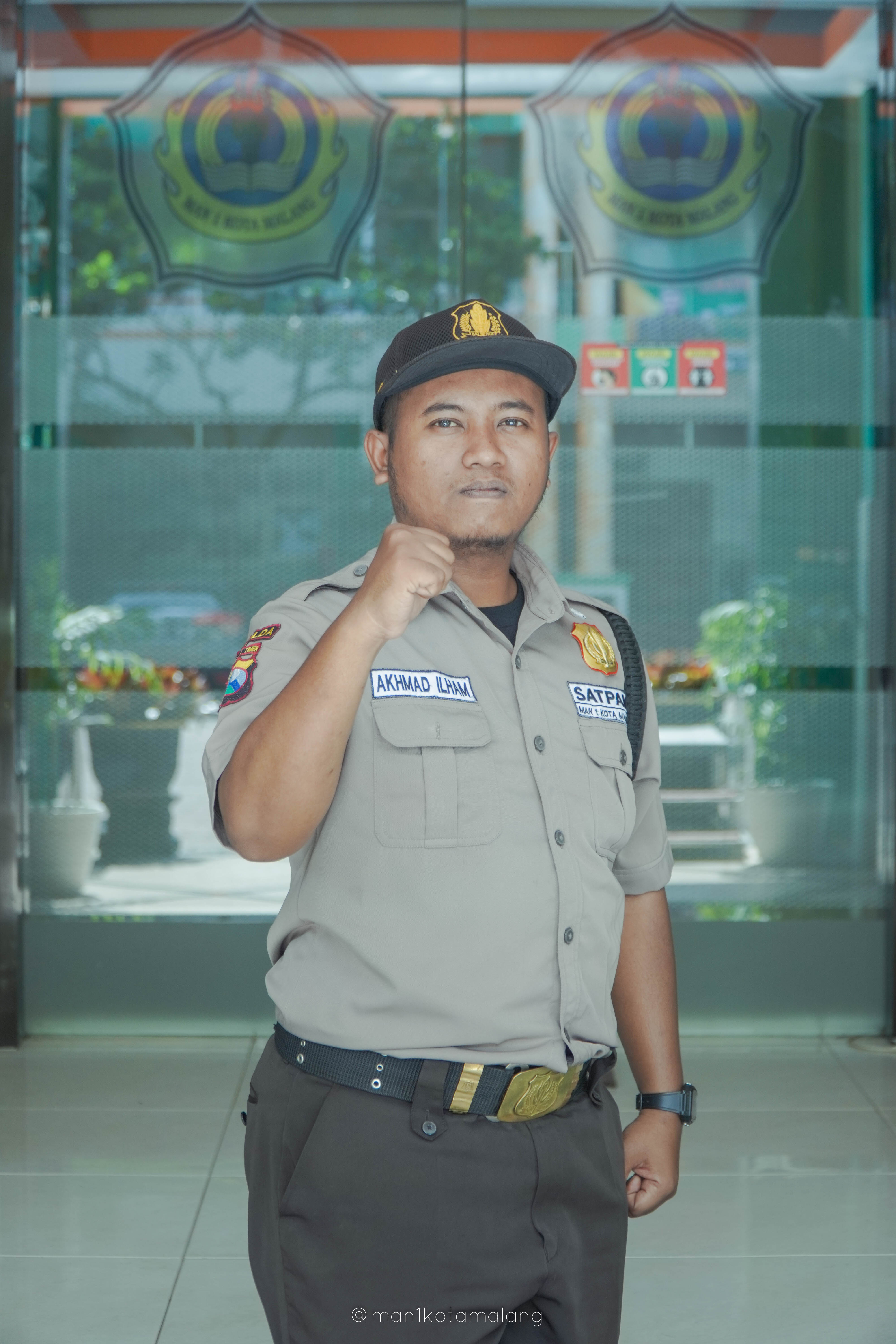 AKHMAD ILHAM