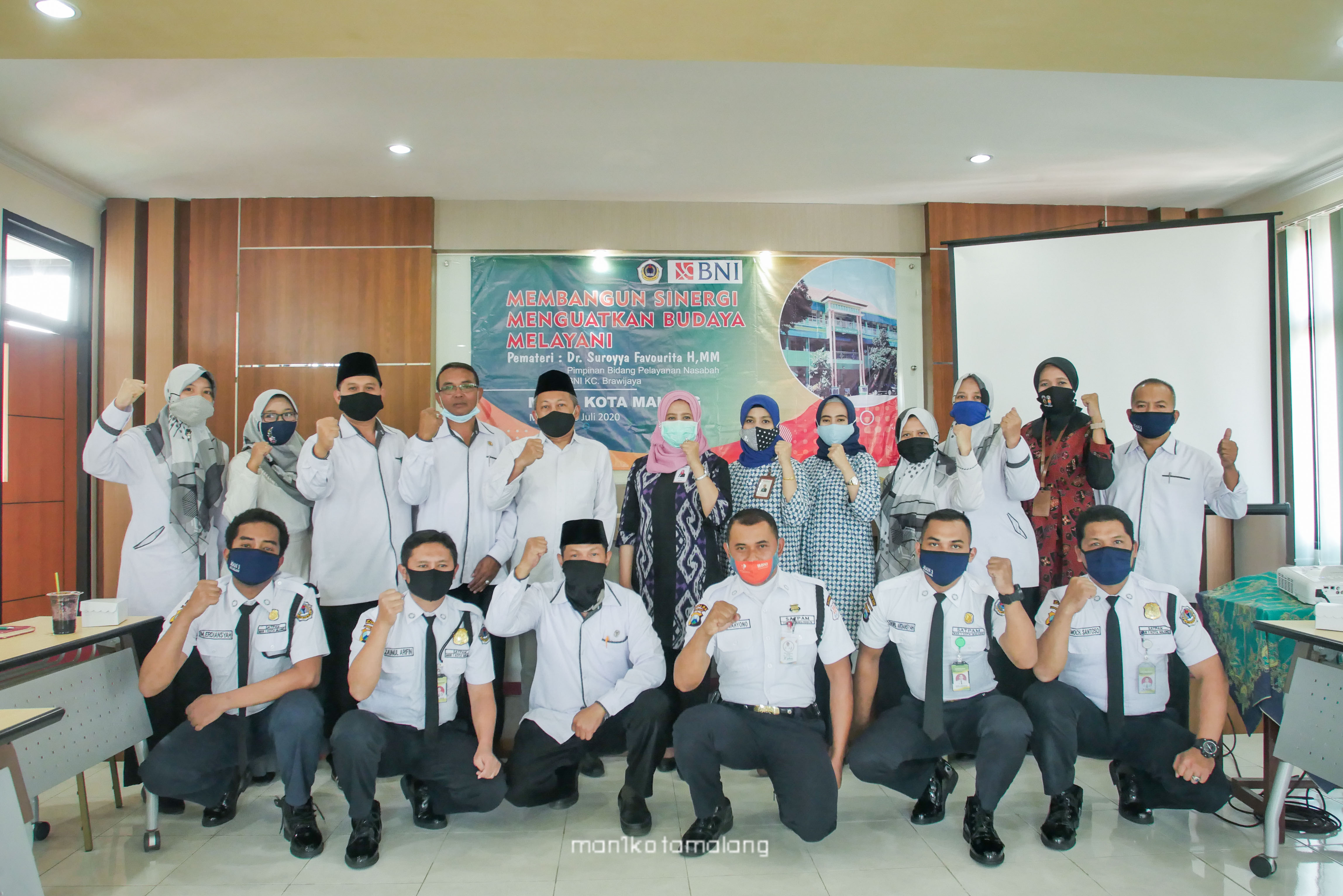 PERAN DAN DUKUNGAN SATPAM DALAM MEWUJUDKAN LAYANAN PRIMA